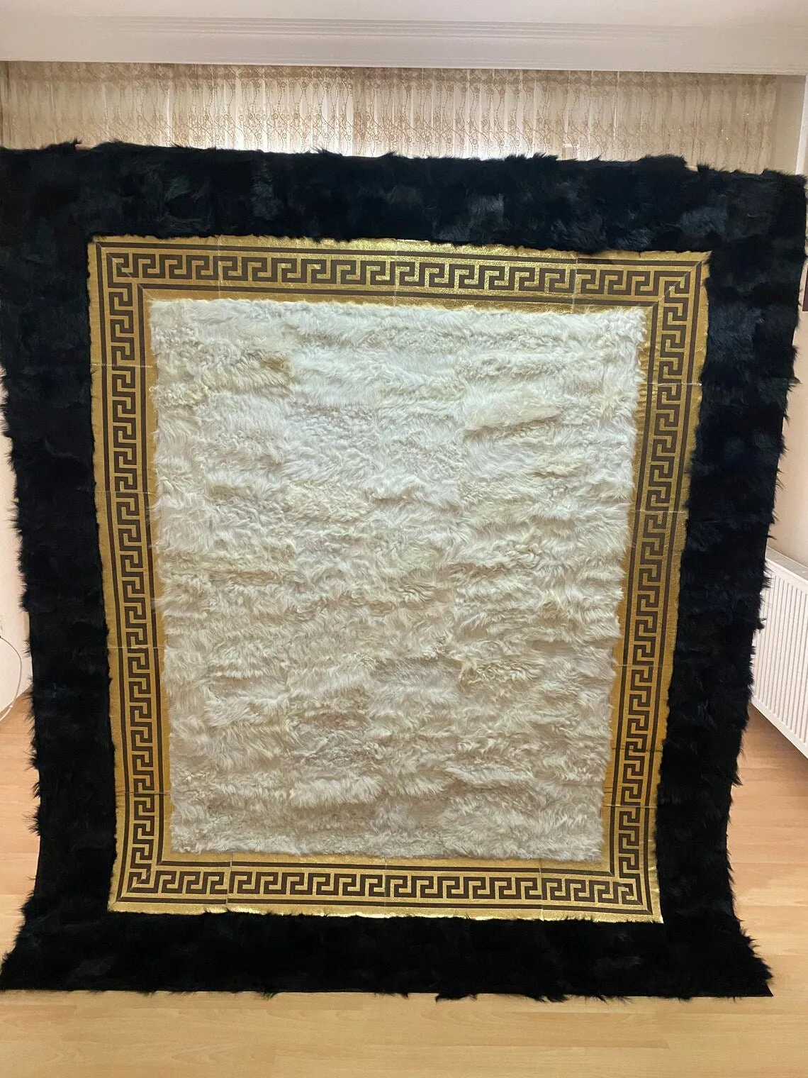 100% Natural Handmade Sheepskin Black Gold And White Living Room Rug