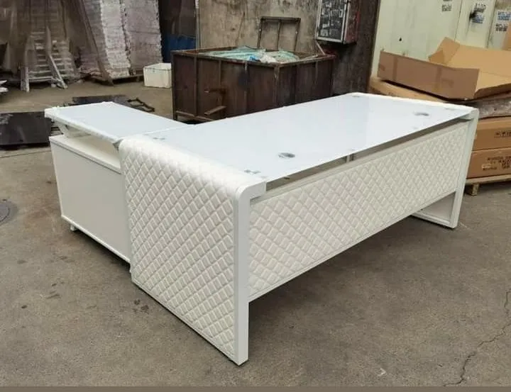 1.8 Metre Glass Top Office Desk-White