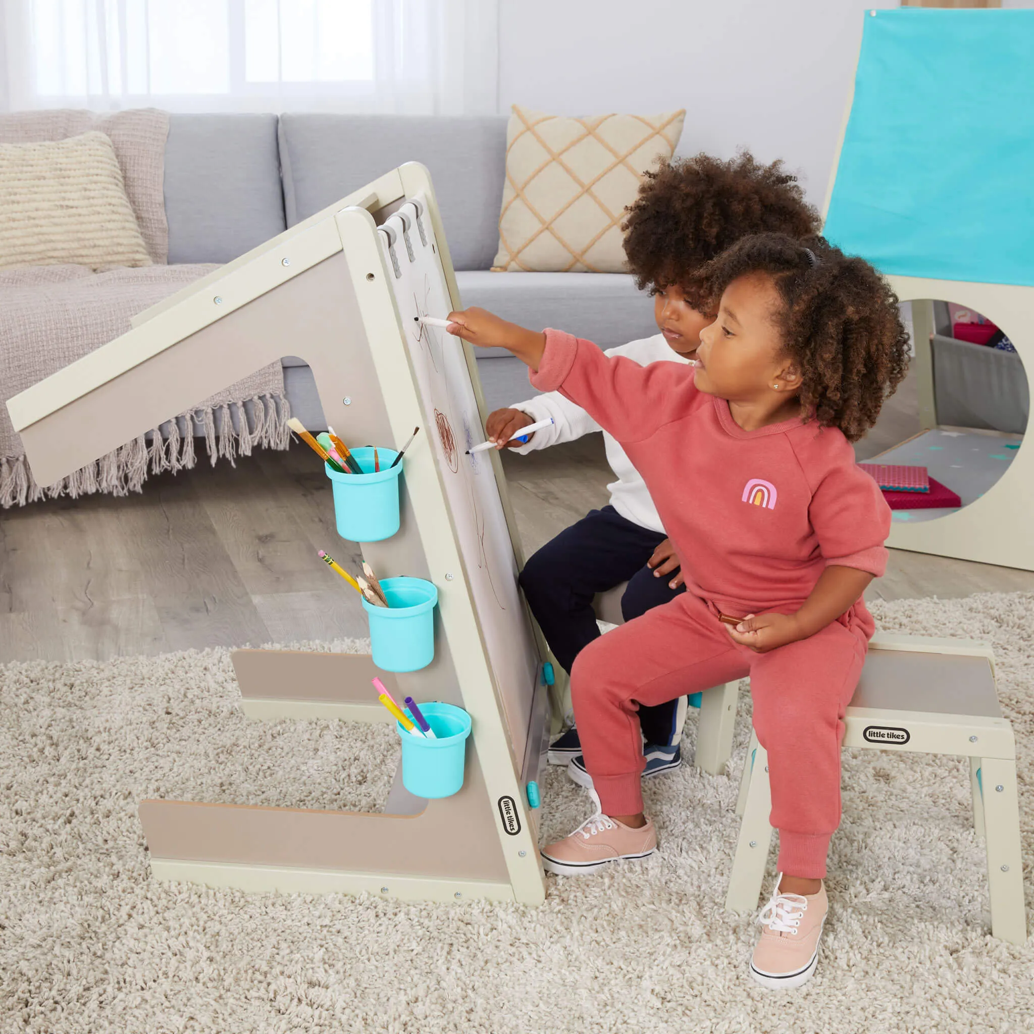 2-in-1 Easel and Table