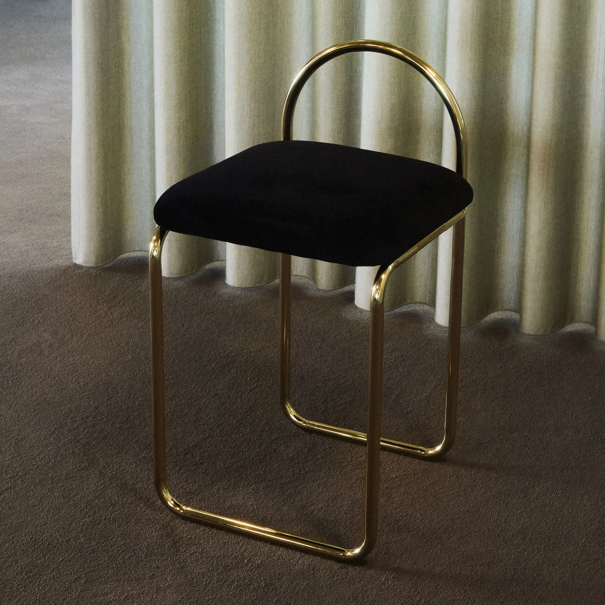 Aytm Angui chair, anthracite/gold