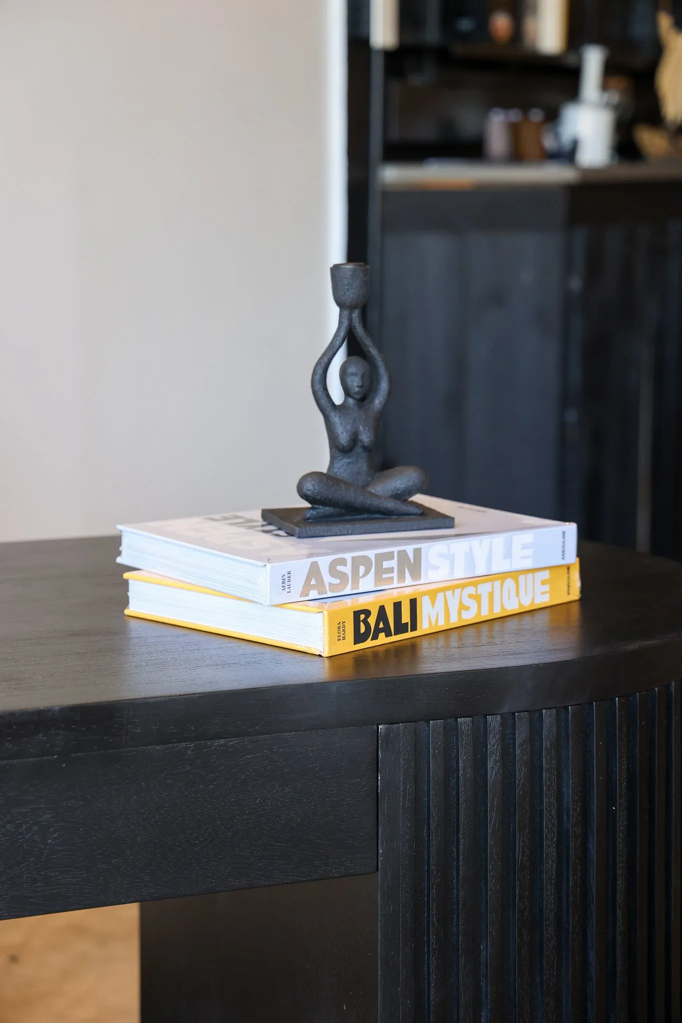 Flow Black Desk