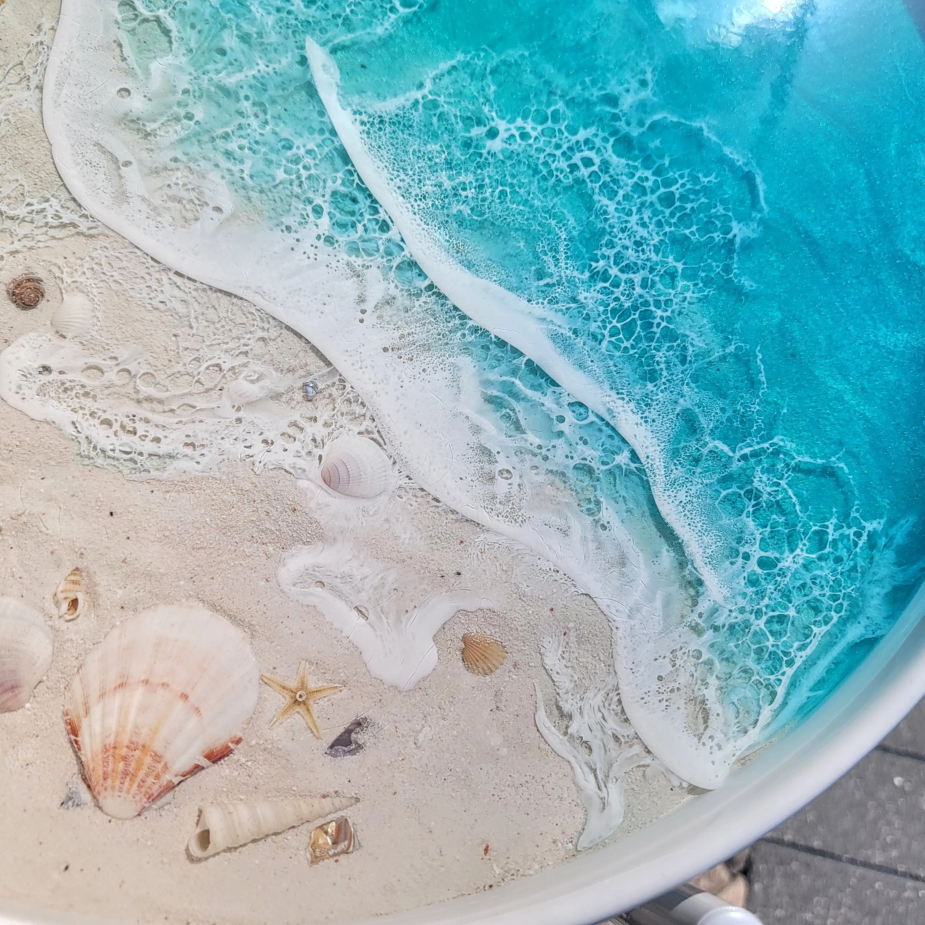 Gulf Beach Accent Table - Removable Tray Top