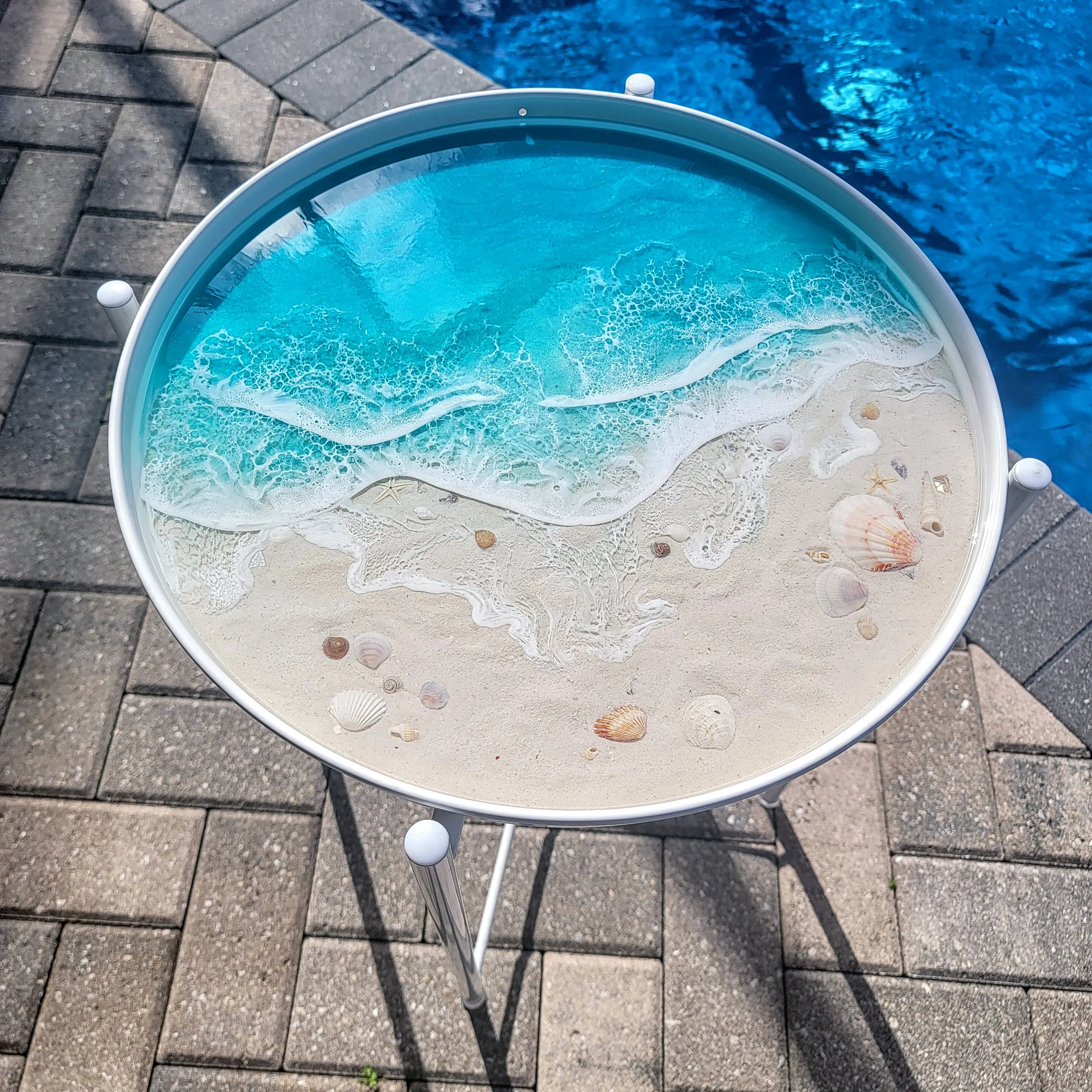 Gulf Beach Accent Table - Removable Tray Top