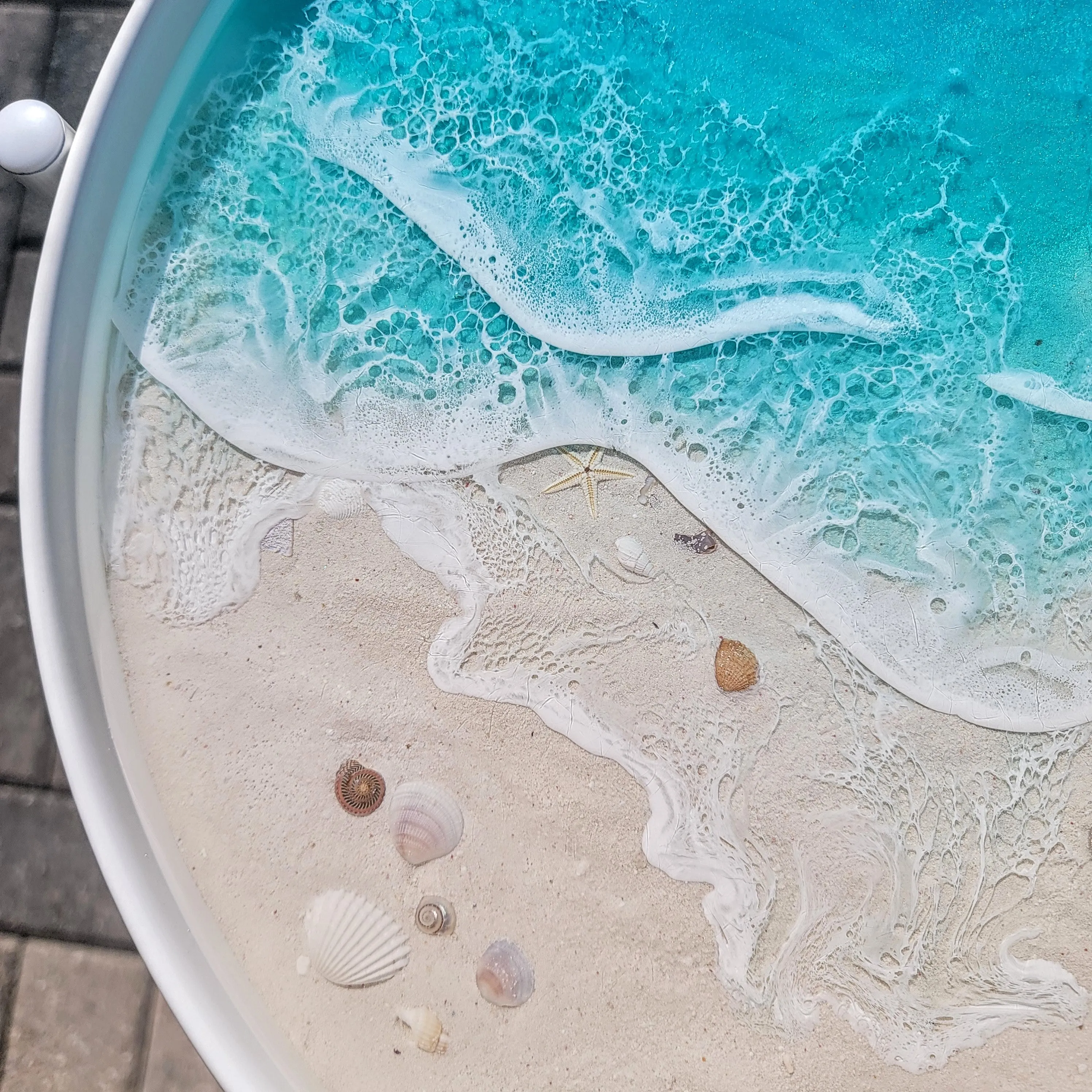 Gulf Beach Accent Table - Removable Tray Top