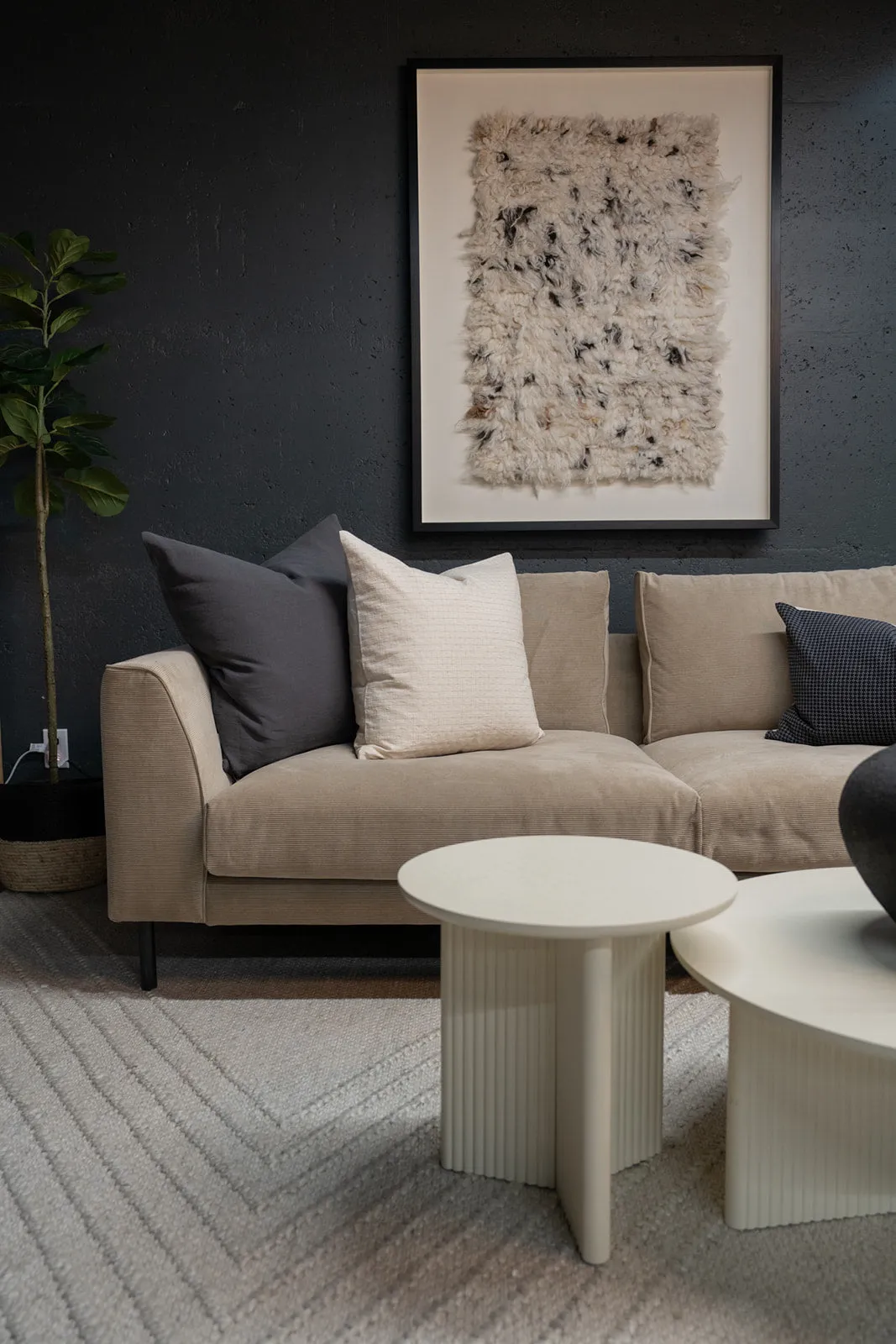 Gus* Modern Renfrew 87" Sofa