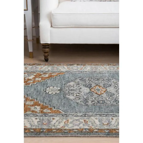 Kira Rug in Gold