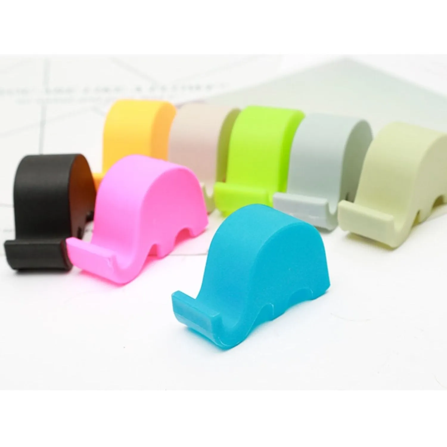 Mini Elephant Phone Holder Desk Stand