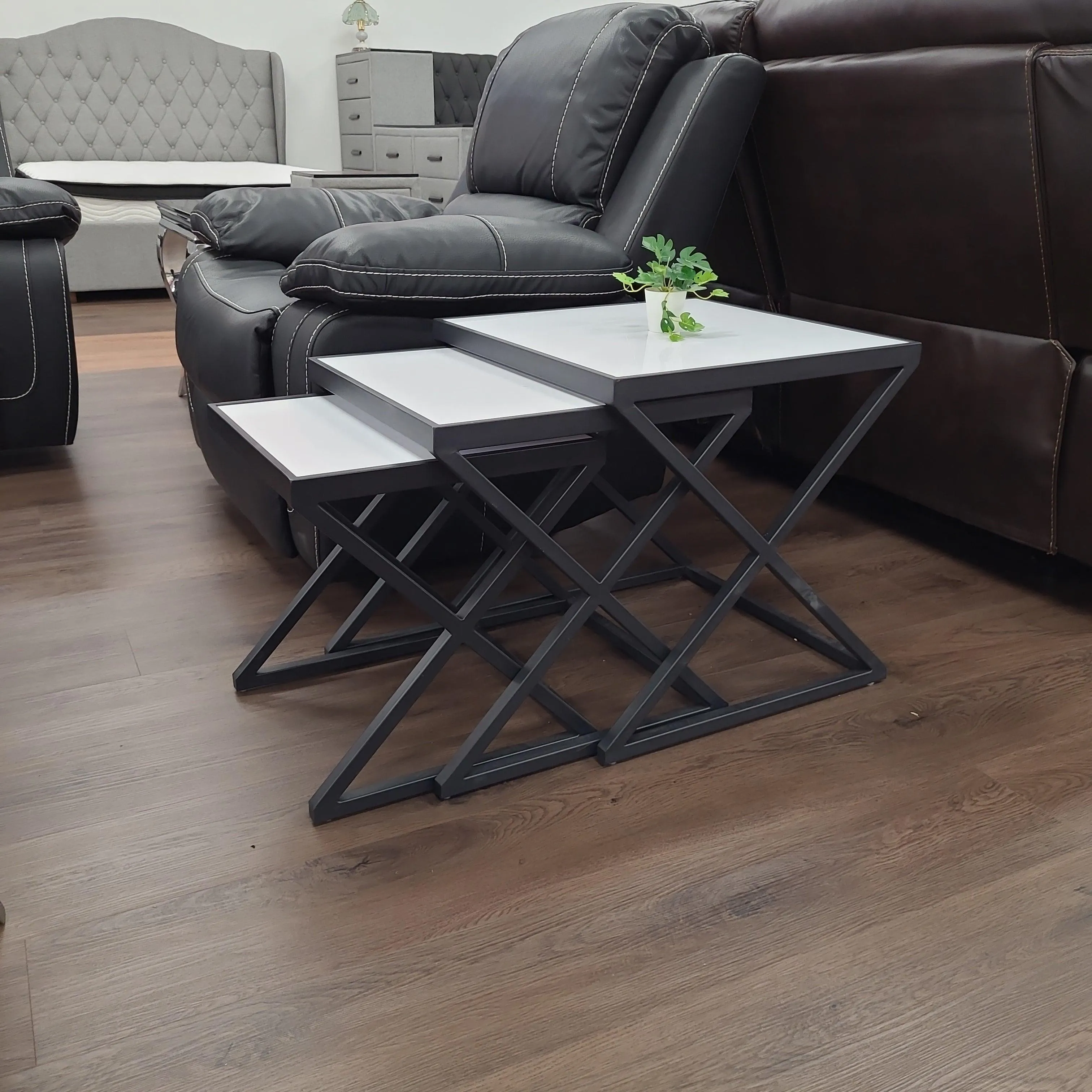 Nest 200 B Nest Table Set