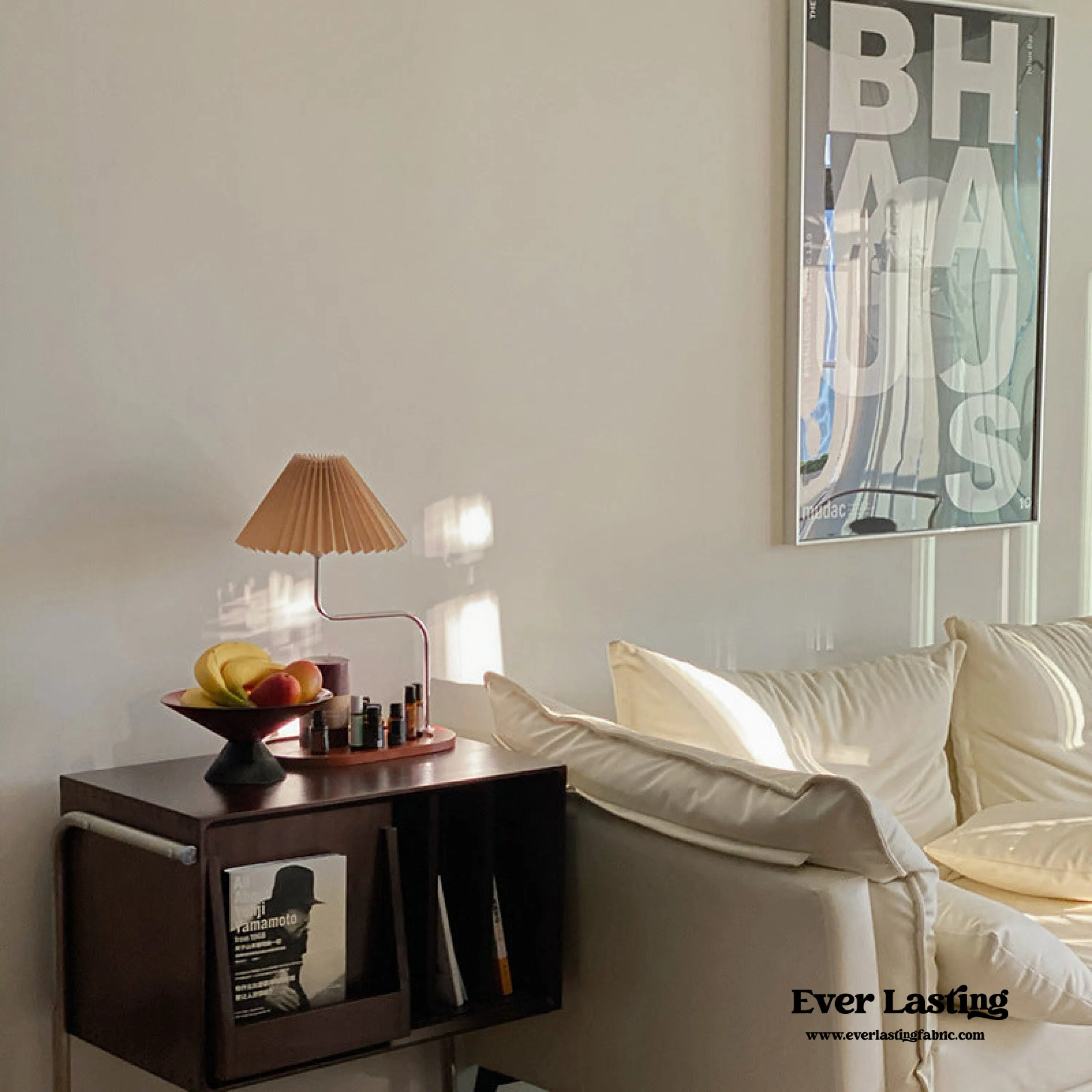 Pleated Wooden Tray Lamp / Cream