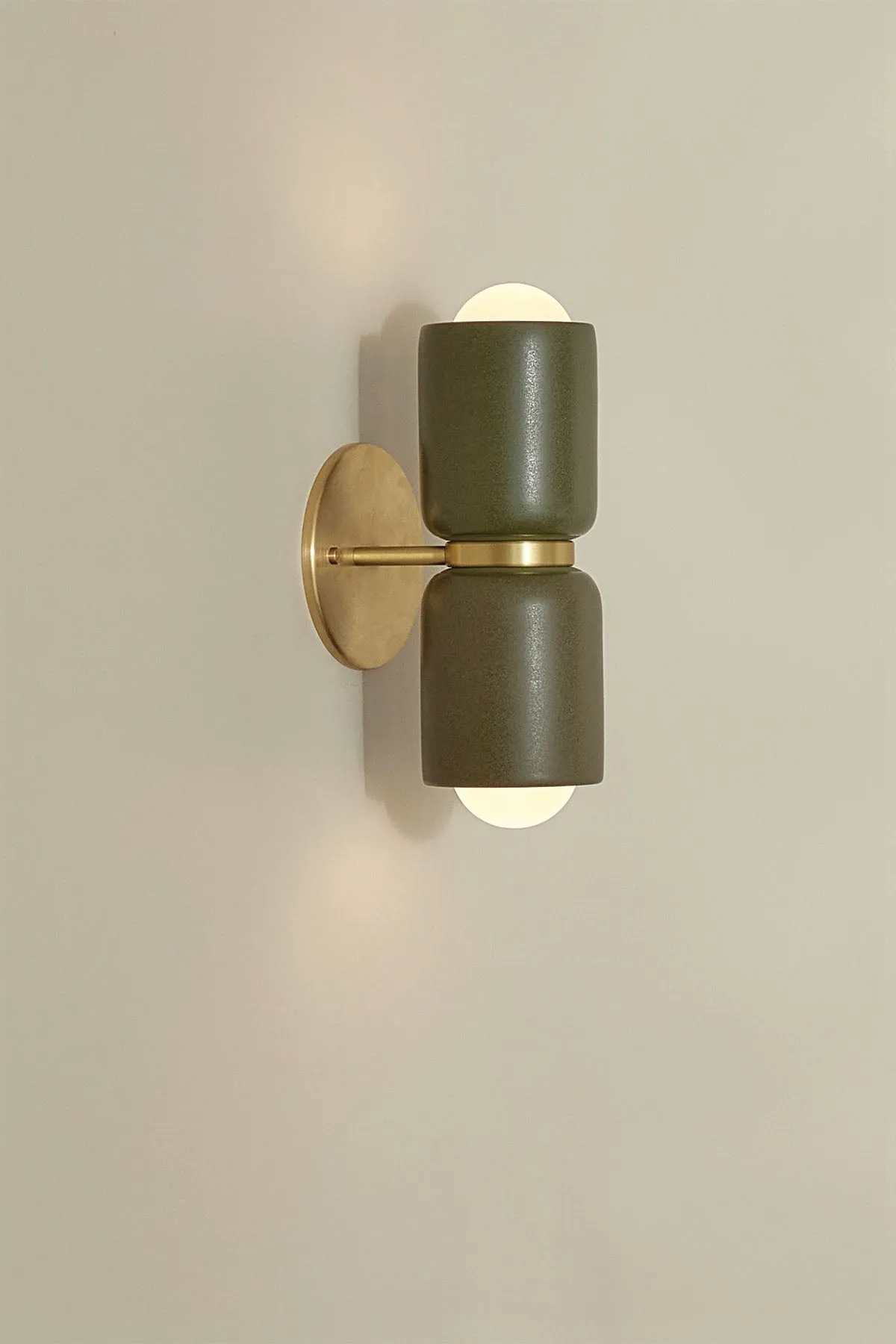Terra 2 Wall Light