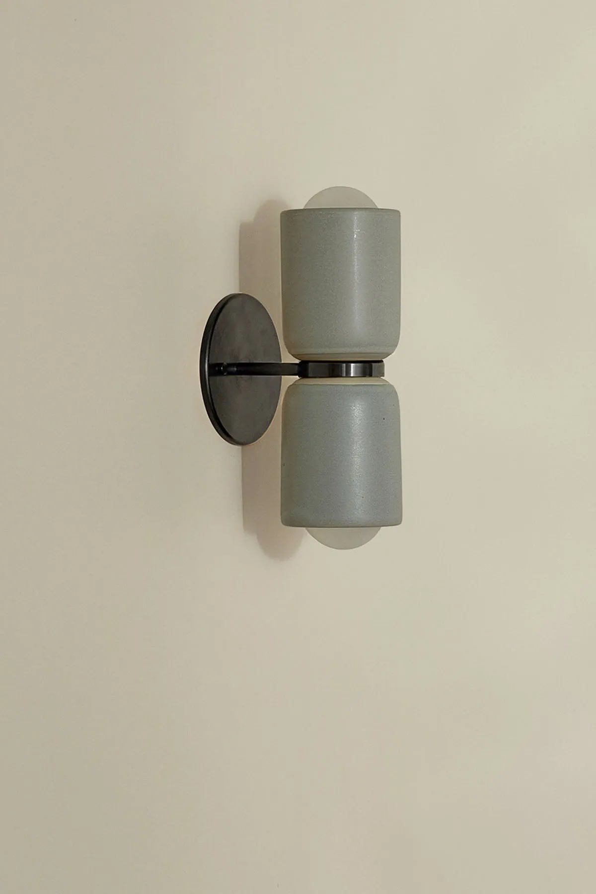 Terra 2 Wall Light
